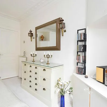 Parisian 2 Bedrooms Marais - Bastille Apartment Paris