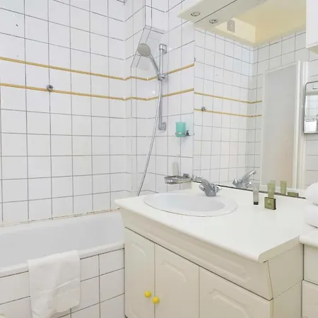 Parisian 2 Bedrooms Marais - Bastille Apartment *